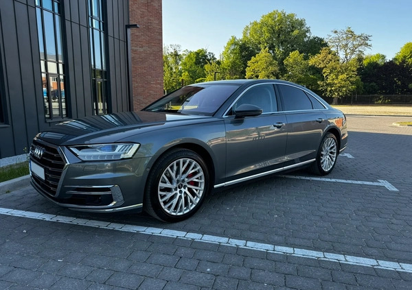 Audi A8 cena 272656 przebieg: 39500, rok produkcji 2021 z Łódź małe 562